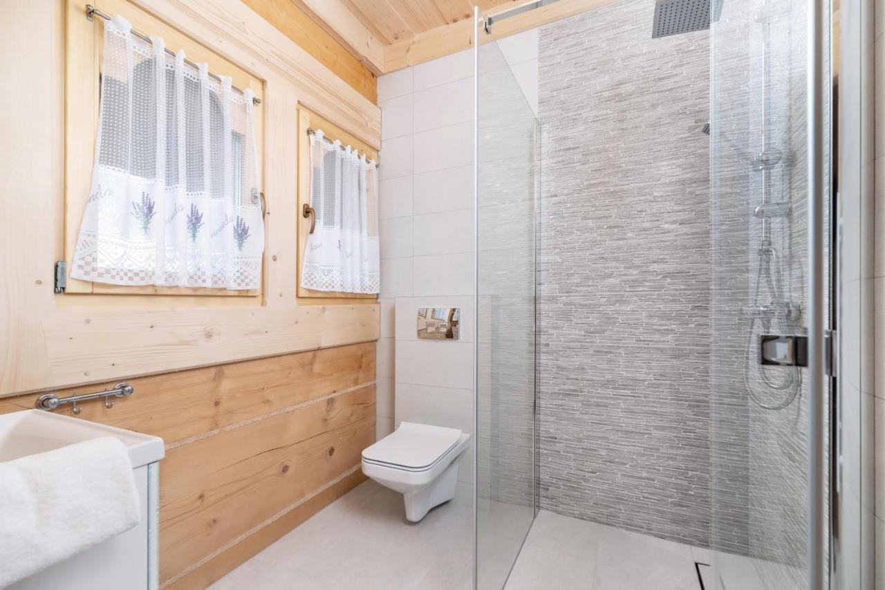 Premium W Domu Zasypane Z Sauna By Renters Prestige